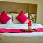 Premium 2Bhk Apartment With Pool At Candolim Beach