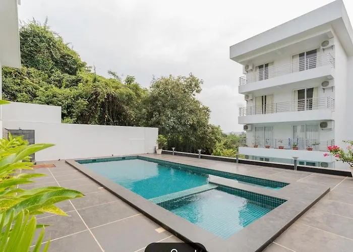 Premium 2Bhk Apartment With Pool At Candolim Beach